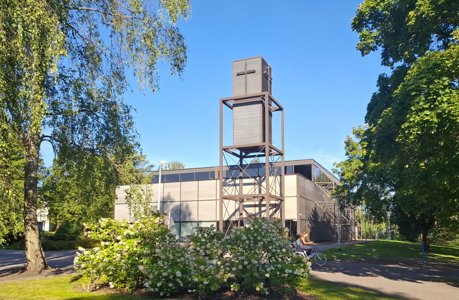 Kouvolan Taiteiden yön runsain ohjelmatarjonta 16.8.2024 keskittyy Kouvolatalolle ja Kuusankosken Taideruukkiin. Konsertteja myös Kouvolan Keskuskirkossa/Maria-salissa 1 Kouvolan Taiteiden yön runsain ohjelmatarjonta 16.8.2024 keskittyy Kouvolatalolle ja Kuusankosken Taideruukkiin. Konsertteja myös Kouvolan Keskuskirkossa/Maria-salissa 1