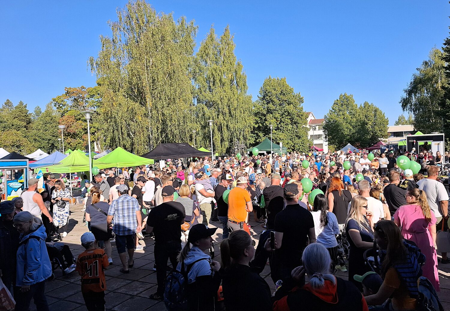 Elimäen Pestoomarkkinoilla 5.9.2026 klo 09-14 on yhteensä 80 myyjää ja järjestöjen infokohdetta 1 Elimäen Pestoomarkkinoilla 5.9.2026 klo 09-14 on yhteensä 80 myyjää ja järjestöjen infokohdetta 1