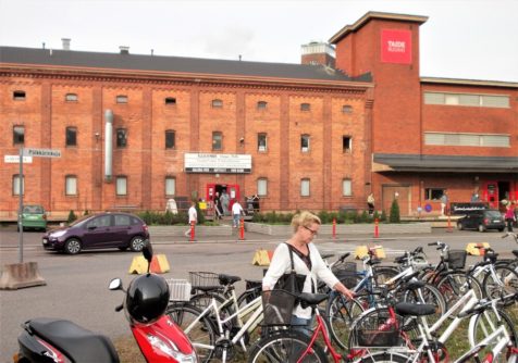 Antiikkia, käsitöitä, kirpputoreja ja maalaismarkkinoita 9