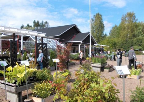 Mustila Puutarhan myymälä Kouvolan Elimäellä